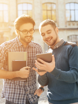 Ab et eum autem eius nihil autem.